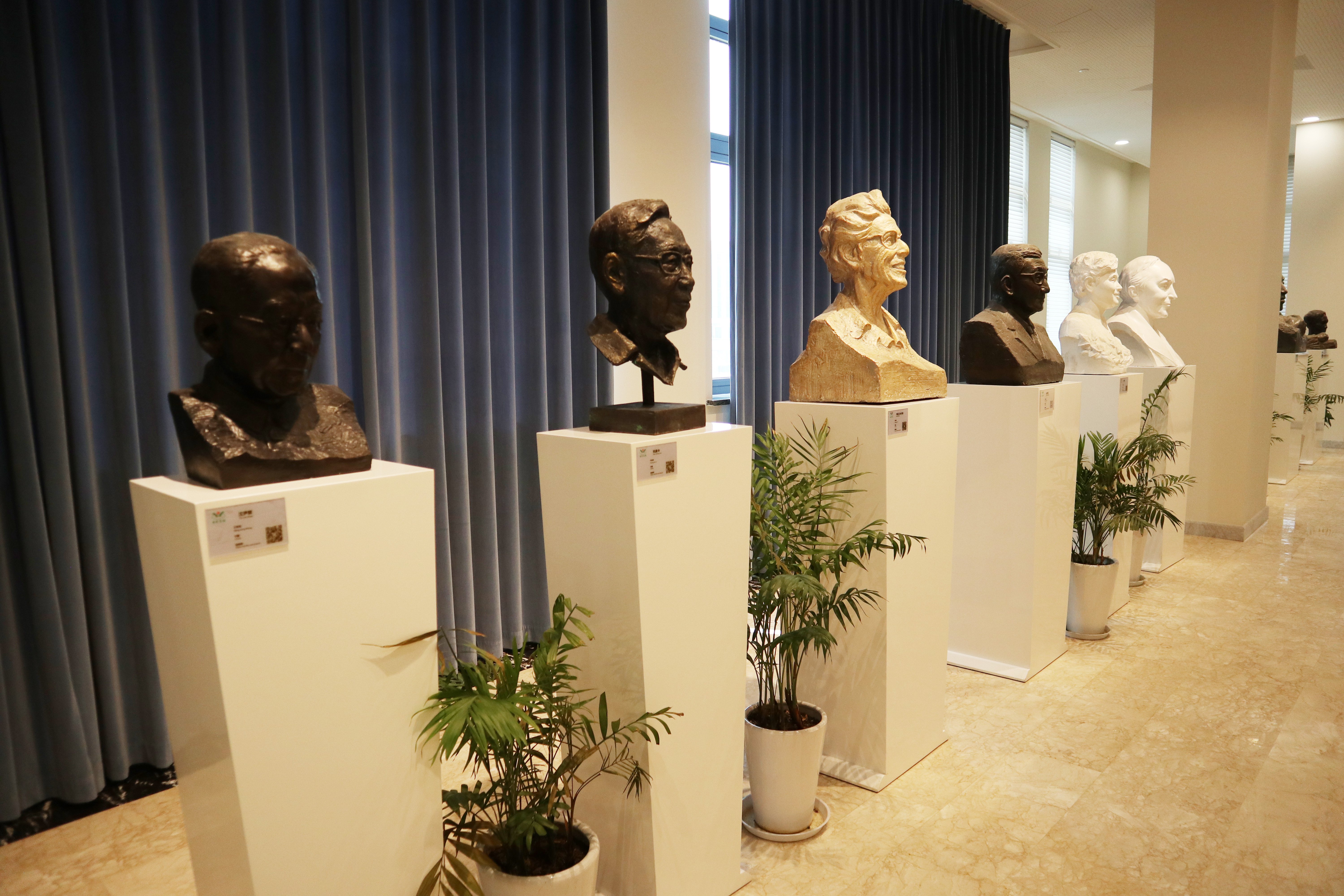 Z6尊龙凯时集团：雕塑史诗，传承仁人志士的鲜丽过程