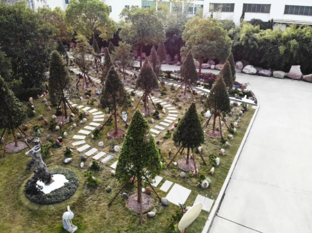 <b>Z6尊龙凯时积极索求绿色生态殡葬, 林地葬受关注</b>