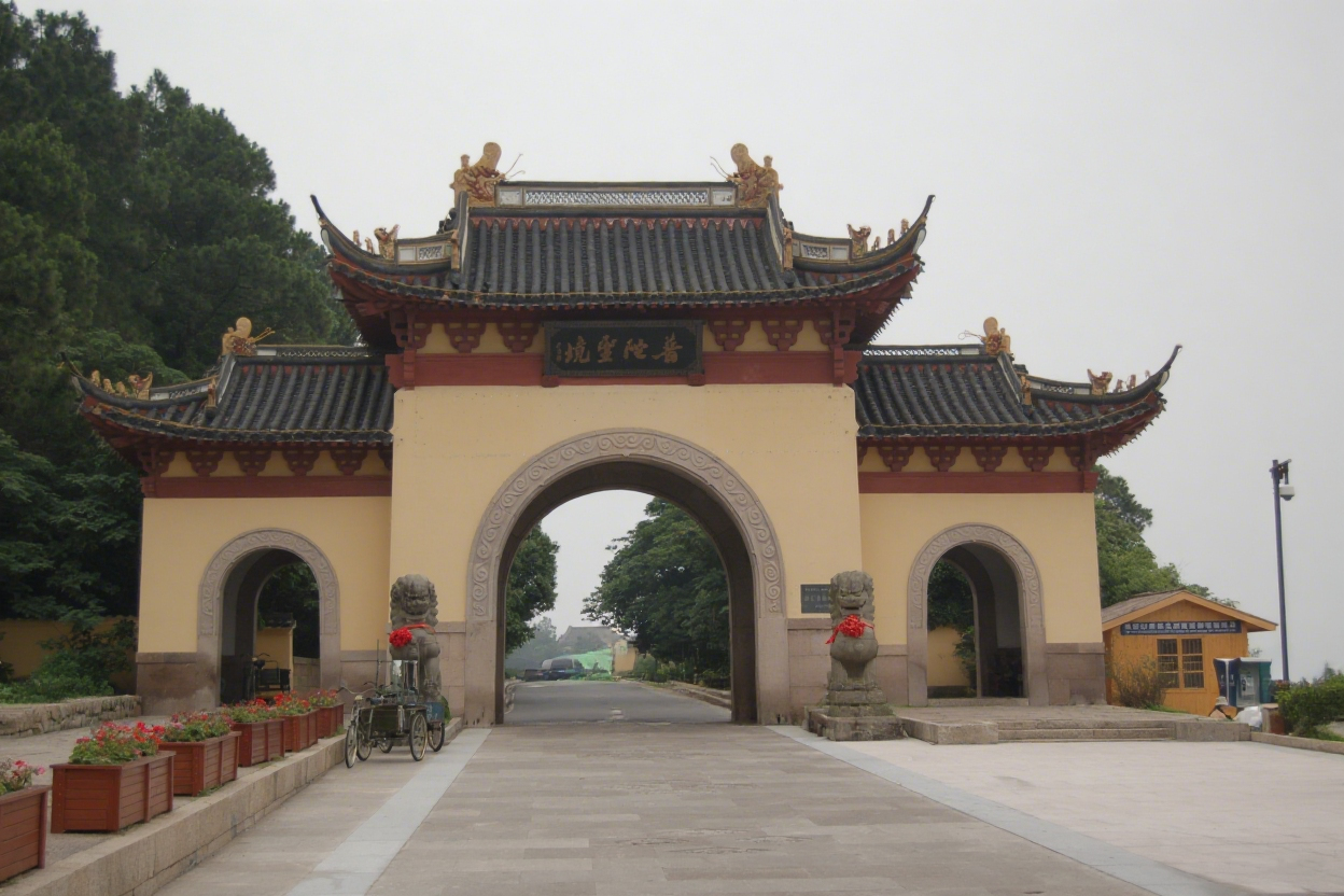 以门楼为笺，镌刻时期的匠心诗行